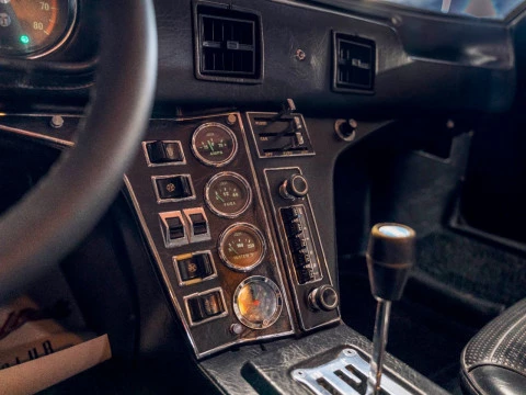 De Tomaso Pantera 1975