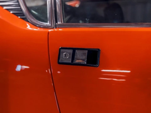 De Tomaso Pantera 1975