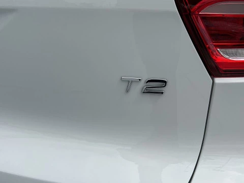 Volvo XC40 1.5 T2 MOMENTUM CORE AUTO 5P