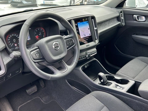 Volvo XC40 1.5 T2 MOMENTUM CORE AUTO 5P