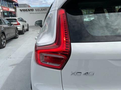 Volvo XC40 1.5 T2 MOMENTUM CORE AUTO 5P