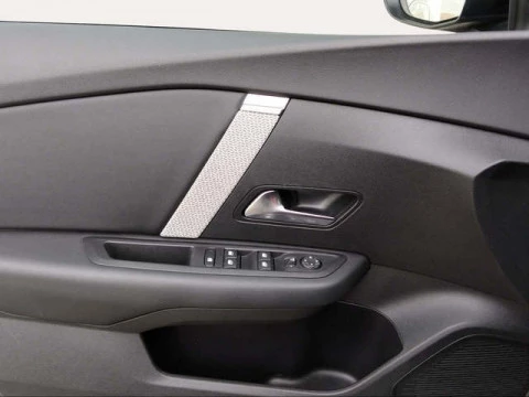 Citroën C4 PureTech 130 S&S Plus 96 kW (131 CV)