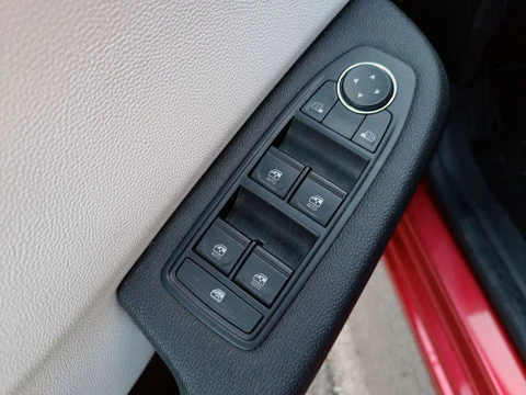 Renault Clio TECHNO E-TECH FULL HYBRID 140CV 5P