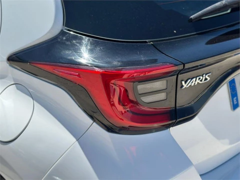 Toyota Yaris 120H 1.5 Active Tech
