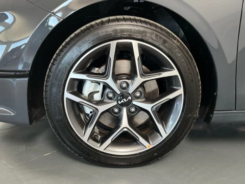 Kia Ceed 1.5 MHEV 103kW (140CV) Tech DCT