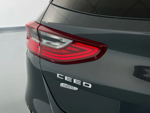 Kia Ceed 1.5 MHEV 103kW (140CV) Tech DCT