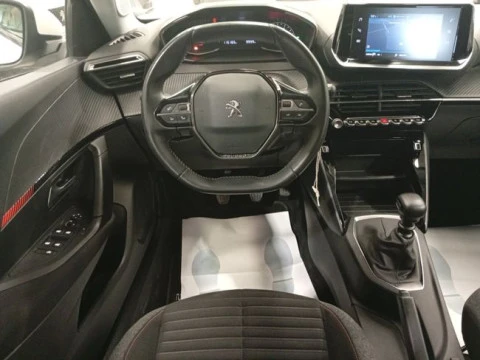 Peugeot 2008 Active BlueHDI 81kW (110CV)