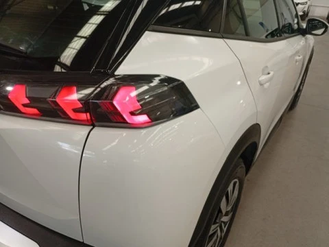 Peugeot 2008 Active BlueHDI 81kW (110CV)