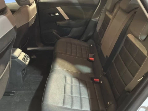 Citroën C4 Hybrid 145 ë-DCS6 Plus