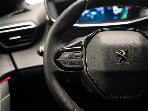 Peugeot e-208 GT Eléctrico 100 kW (136CV)