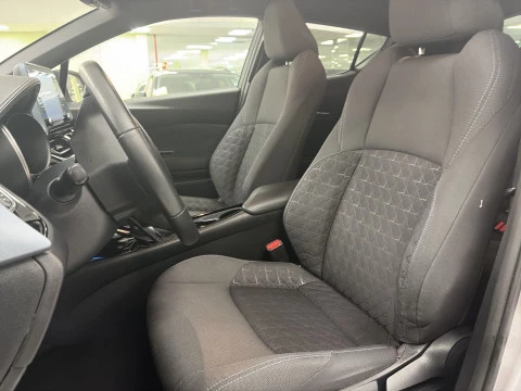 Toyota C-HR 1.8 125H Advance 90 kW (122 CV)
