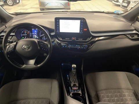 Toyota C-HR 1.8 125H Advance 90 kW (122 CV)