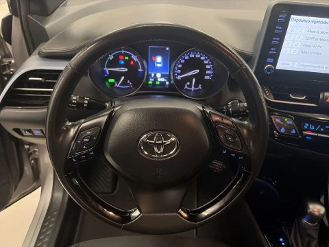 Toyota C-HR 1.8 125H Advance 90 kW (122 CV)