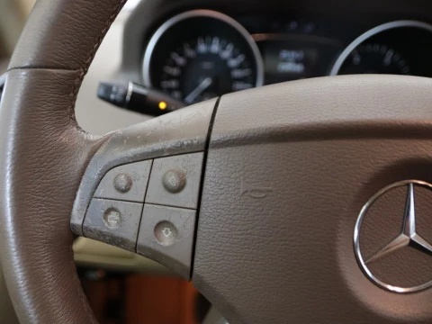 Mercedes-Benz M-CLASS CLASE ML 280 CDI 5P