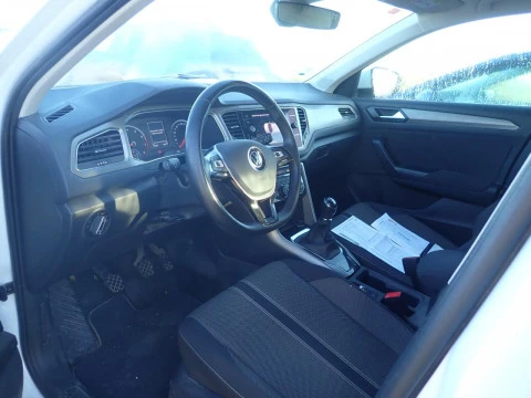 Volkswagen T-Roc Advance 1.0 TSI 81kW (110CV)