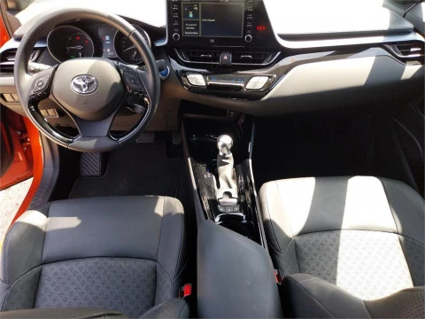 Toyota C-HR 5P Advance 180H e-CVT