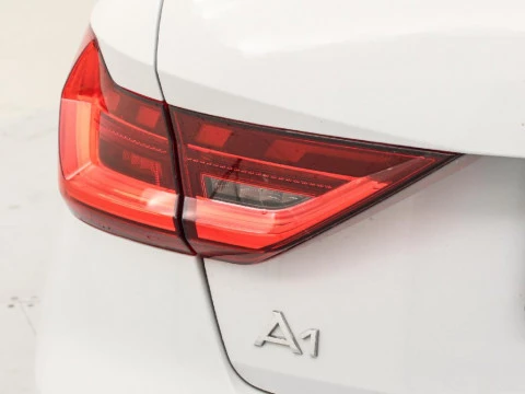 Audi A1 1.0 30 TFSI S LINE SPORTBACK 110 5P