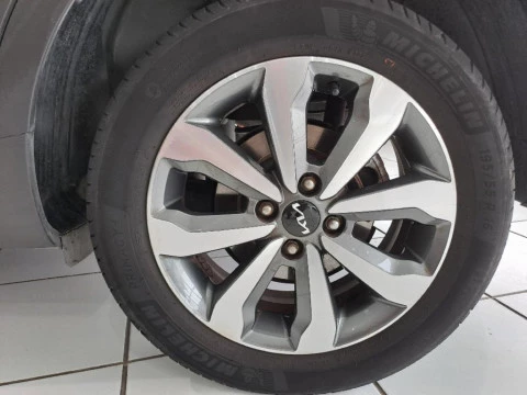 Kia Stonic 1.0 T-GDI 74KW MHEV DRIVE 5P