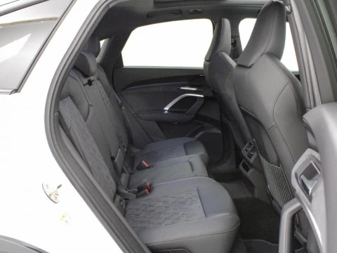 Audi Q5 2.0 E-HYBRID 220KW BLACK LINE S TR QUAT 299 5P