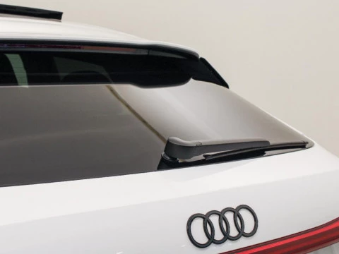 Audi Q5 2.0 E-HYBRID 220KW BLACK LINE S TR QUAT 299 5P