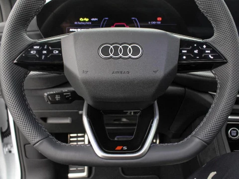 Audi Q5 2.0 E-HYBRID 220KW BLACK LINE S TR QUAT 299 5P