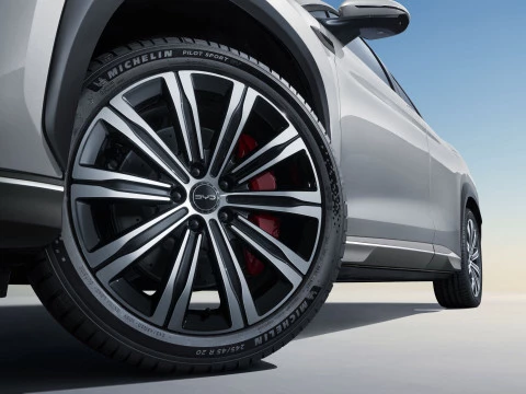 BYD SEALION 7 83 kWh Design AWD