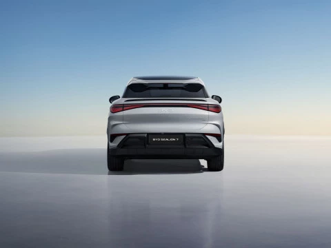 BYD SEALION 7 83 kWh Design AWD