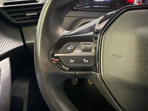 Peugeot 2008 Active BlueHDI 100 S&S BVM6