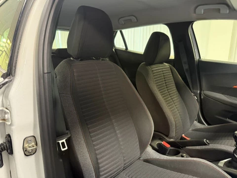 Peugeot 2008 Active BlueHDI 100 S&S BVM6