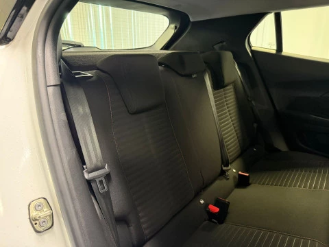 Peugeot 2008 Active BlueHDI 100 S&S BVM6