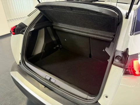 Peugeot 2008 Active BlueHDI 100 S&S BVM6