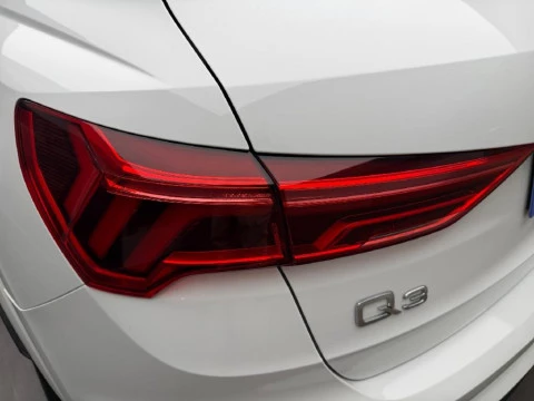 Audi Q3 2.0 35 TDI S TRONIC S LINE 150CV 5P