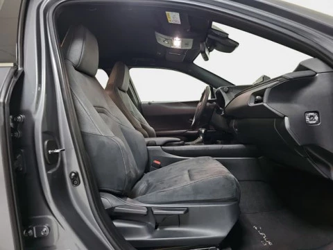 Lexus UX 2.0 250h Business