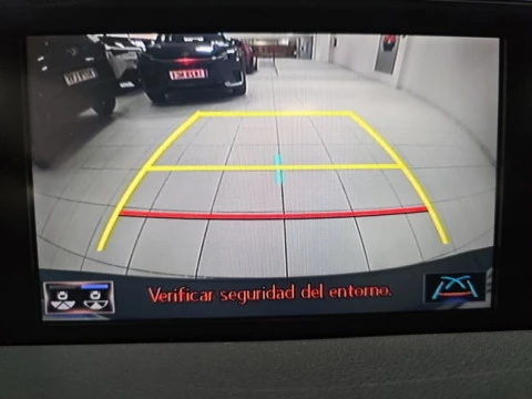 Lexus UX 2.0 250h Business