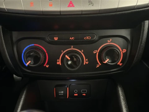 Fiat Tipo 1.4 16v Easy 70 kW (95 CV)