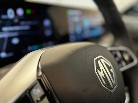 MG EHS 1.5T-GDI PHEV Luxury