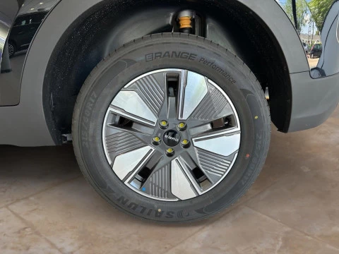 EBRO S400 1.5 DHE HEV Excellence CVT