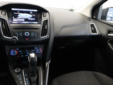 Ford FOCUS 2.0 TDCI 150 TITANIUM POWERSHIFT 5P