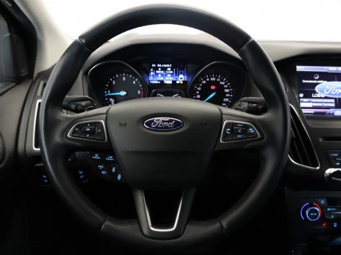 Ford FOCUS 2.0 TDCI 150 TITANIUM POWERSHIFT 5P