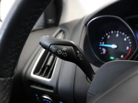 Ford FOCUS 2.0 TDCI 150 TITANIUM POWERSHIFT 5P