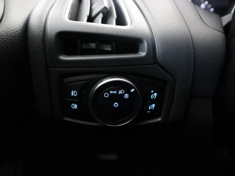 Ford FOCUS 2.0 TDCI 150 TITANIUM POWERSHIFT 5P