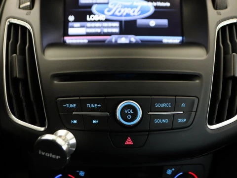 Ford FOCUS 2.0 TDCI 150 TITANIUM POWERSHIFT 5P