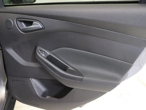 Ford FOCUS 2.0 TDCI 150 TITANIUM POWERSHIFT 5P