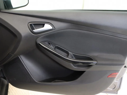 Ford FOCUS 2.0 TDCI 150 TITANIUM POWERSHIFT 5P