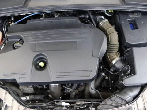 Ford FOCUS 2.0 TDCI 150 TITANIUM POWERSHIFT 5P