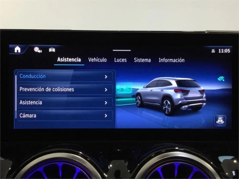 Mercedes-Benz GLA 250 e con tecnología híbrida EQ