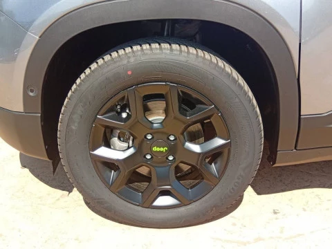Jeep Avenger 1.2 eHybrid 4xe 107kW (145CV) Overland