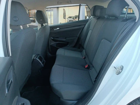 Volkswagen Golf 1.0 TSI 81kW (110CV)