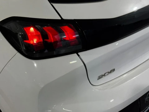 Peugeot 208 Active BlueHDi 100 S&S