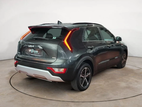 Kia Niro 1.6 GDi HEV 102kW (139CV) Concept